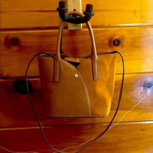 Elegant Tan Leather Tote Bag